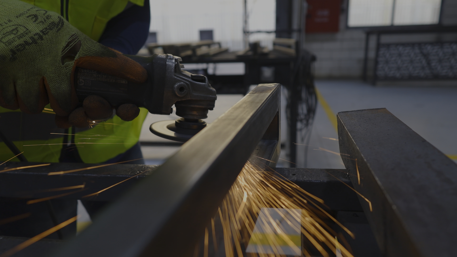 مرفق التصنيع الحديث